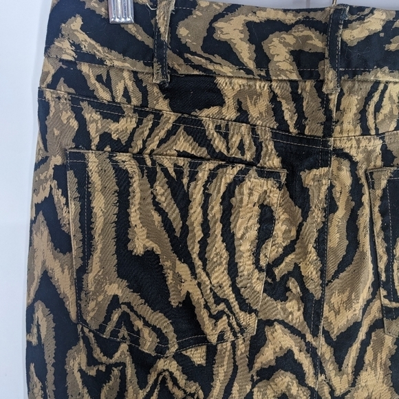 CHAPS Animal Print Pencil Skirt - Picture 6 of 8